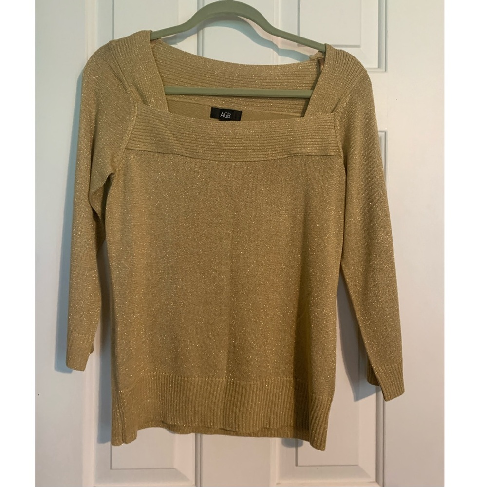AGB Square-neck 3/4 Sleeve Pullover Top in Sparkly Gold (M)